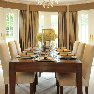 Dining Tables & Sets